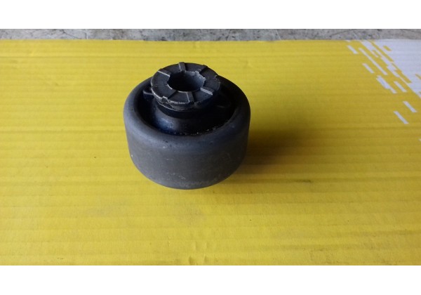сайлентблок переднього ричага, задній Renault Laguna II, Espace IV, Vel Satis, 8200389134, 8200452715, 8200002869*